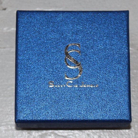 New in Box - Savvy Cie Jewels - Floating Initial "E" Necklace -Rhodium Stainless - Picture 3 of 6